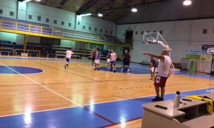 Il PalaScieghi-Pini riapre al basket con l’esordio del Valtellina Giochi