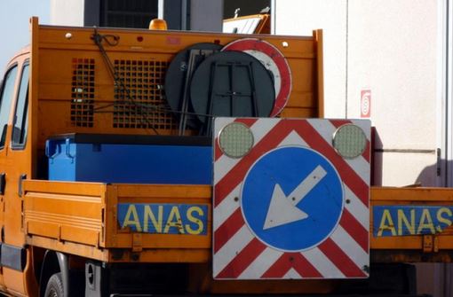 Giunto danneggiato in Statale 36: ristretta una carreggiata