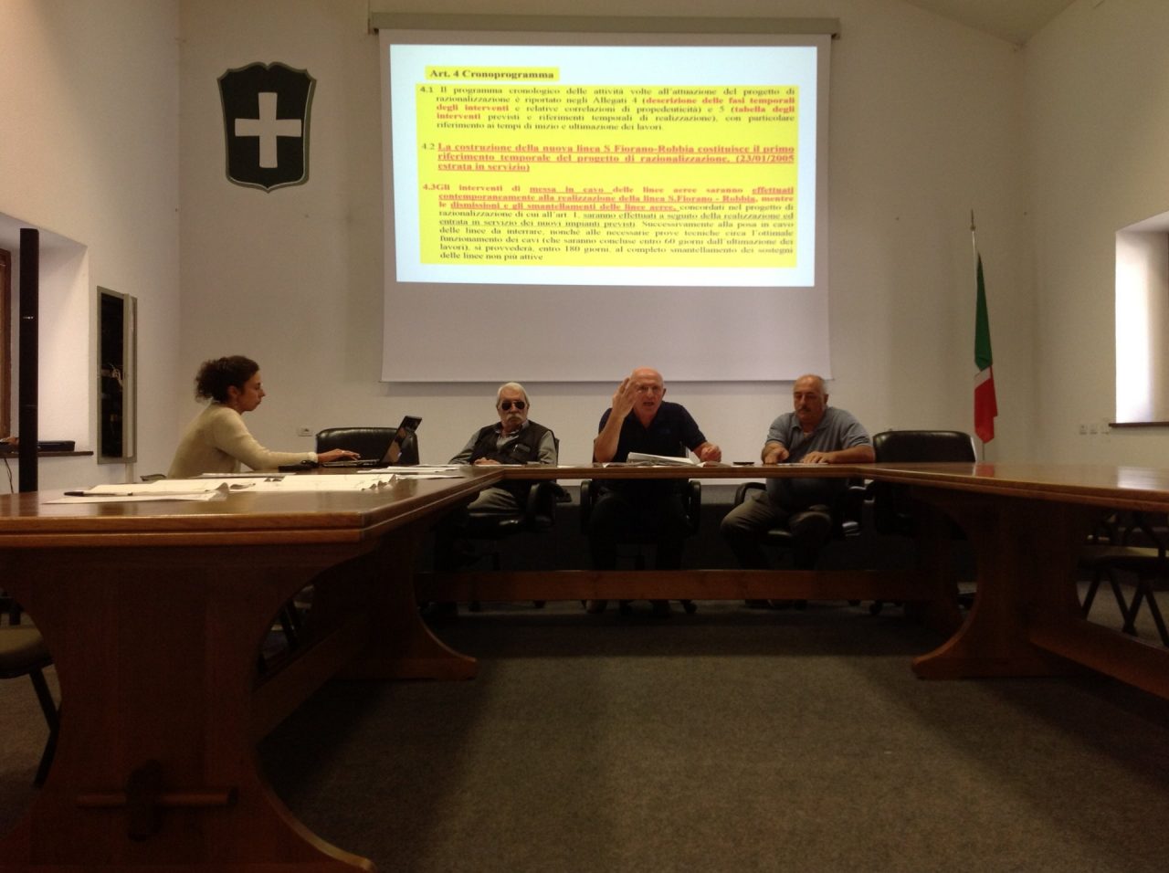 Quei tralicci che non se ne vanno