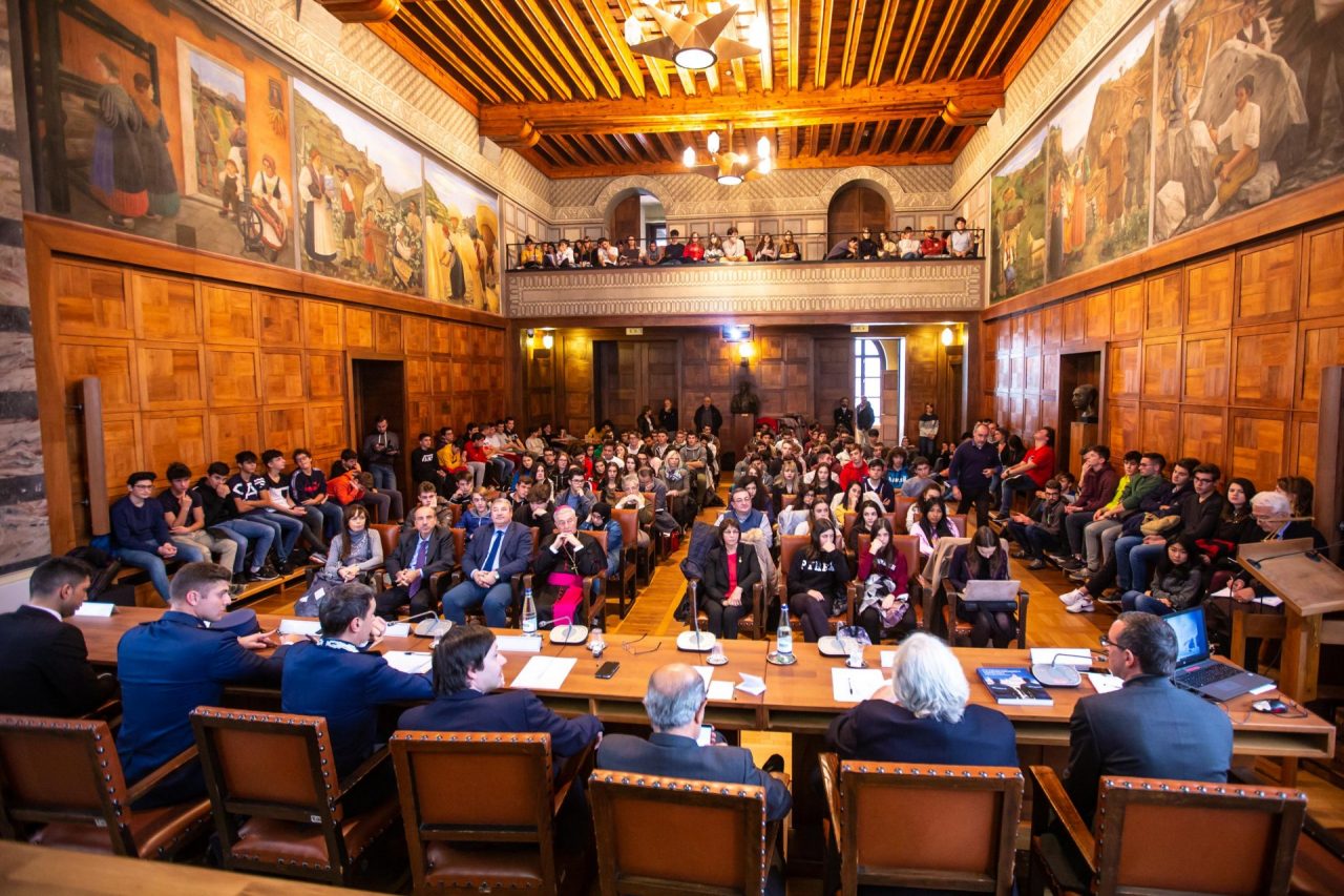 La Gendarmeria Vaticana “sale in cattedra” a Sondrio