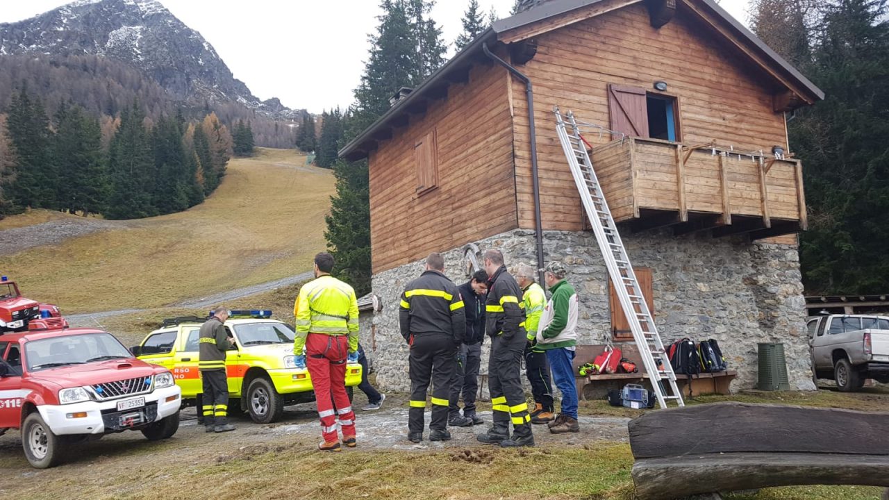 Moglie e marito trovati morti in casa