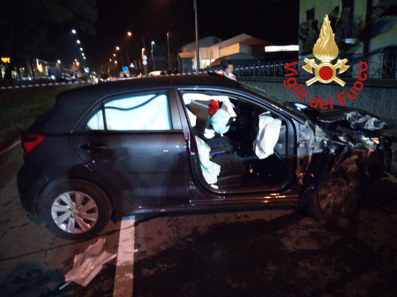 Incidente a Carlazzo donna incinta in gravi condizioni FOTO