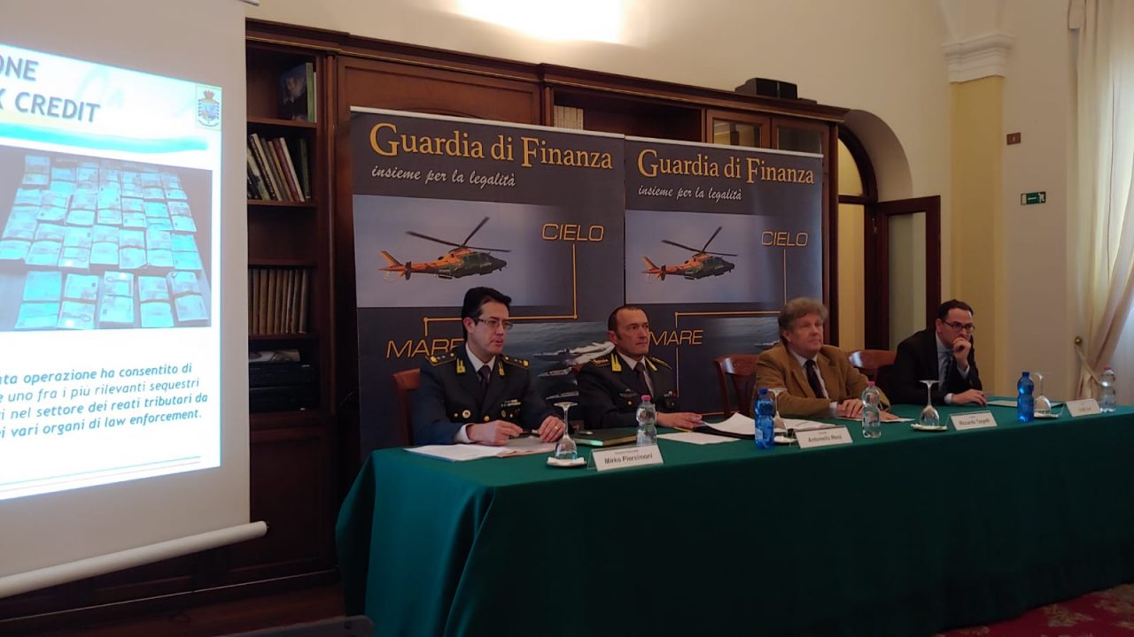 Fiamme Gialle di Sondrio scoprono evasione fiscale milionaria