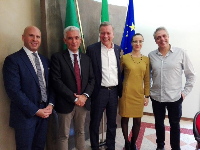 “Ridendo di petto”, a Monza arriva lo show con Max Pisu pro San Gerardo