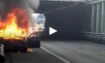 Auto prende fuoco in Tangenziale Est: un morto VIDEO