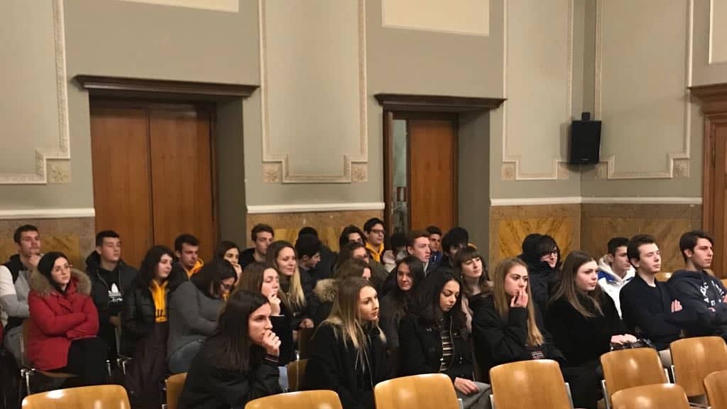 Il Comune consegna la Costituzione agli studenti diciottenni