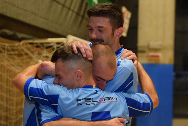 Si colora di bluceleste il derby di Morbegno LE FOTO