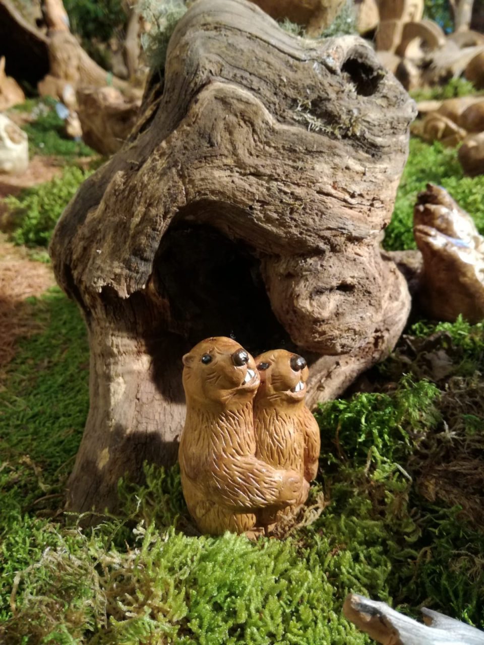 Il presepe di legno sta conquistando tutti