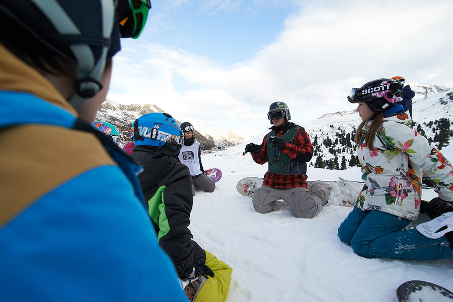 Si celebra il World Sowboard Day, dalle piste VIDEO spettacolari