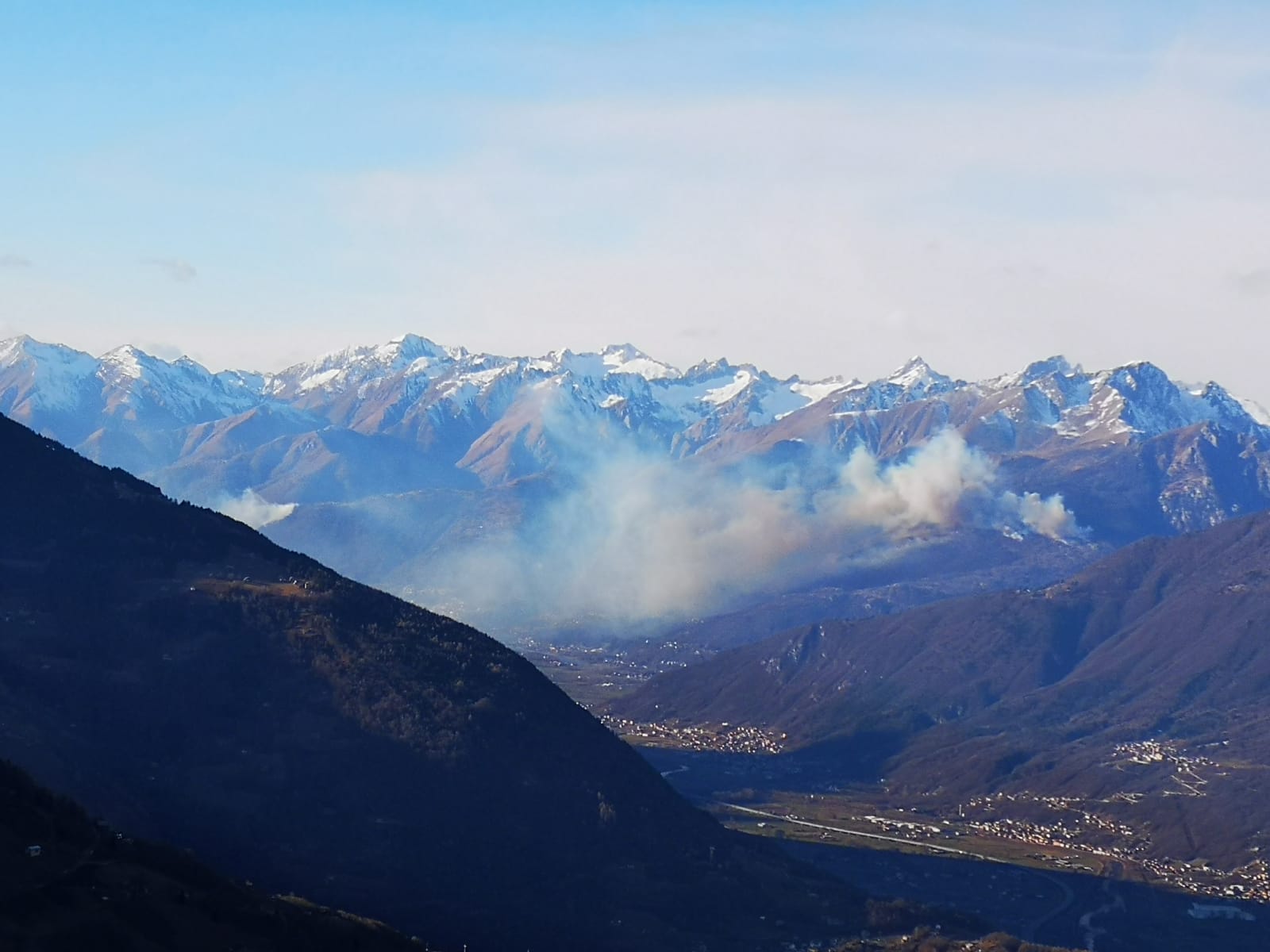 incendio sul Lago di Como (2)