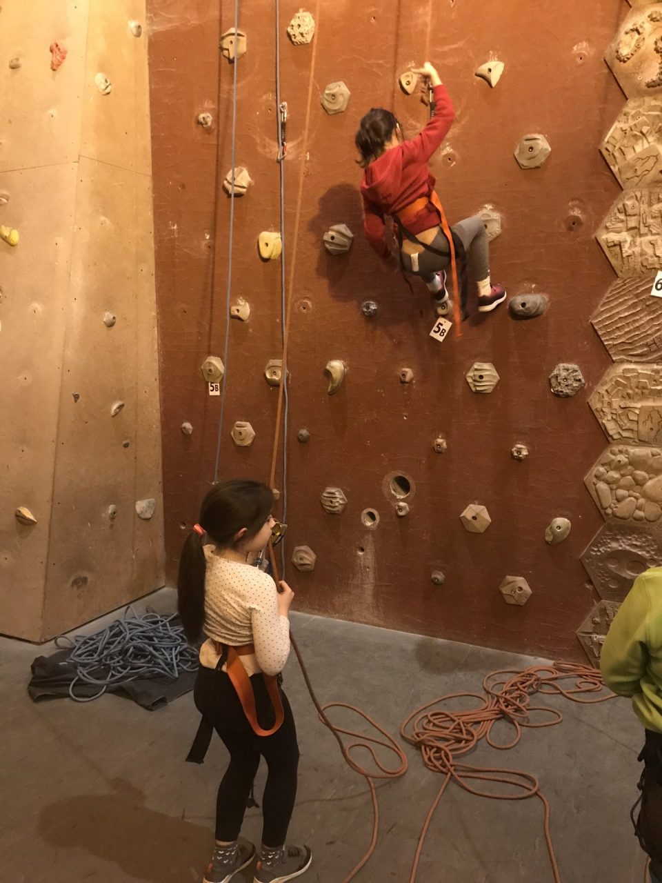 In 40 al corso di arrampicata