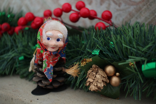 Romantici o spiritosi, ecco i migliori auguri per la Befana