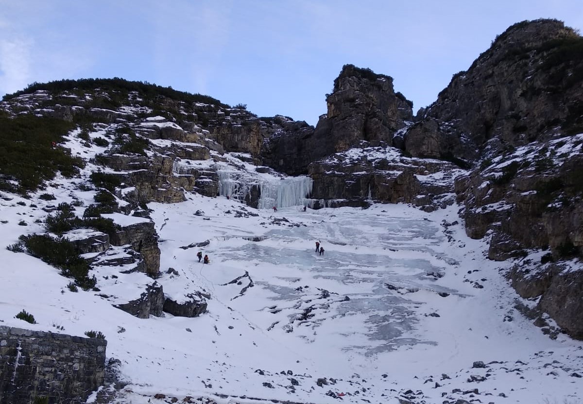 Due infortunati alla cascata di ghiaccio, ma è un’esercitazione