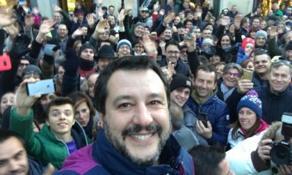 Salvini a Bormio: "aboliamo lo champagne e brindiamo con spumante valtellinese" VIDEO