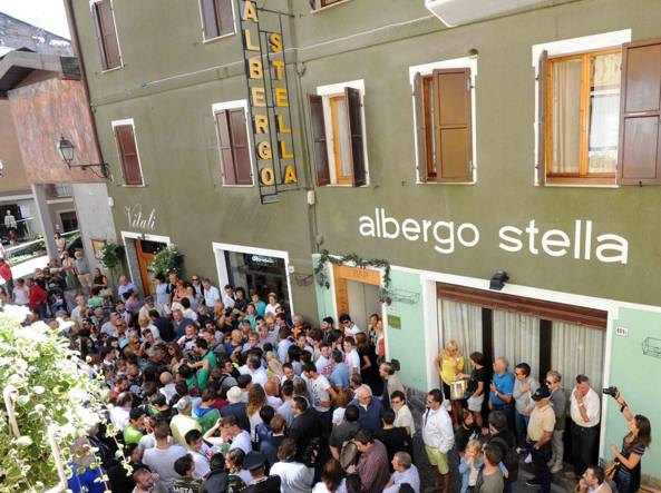 Chiude l’hotel Stella di Bormio, il saluto dei volontari