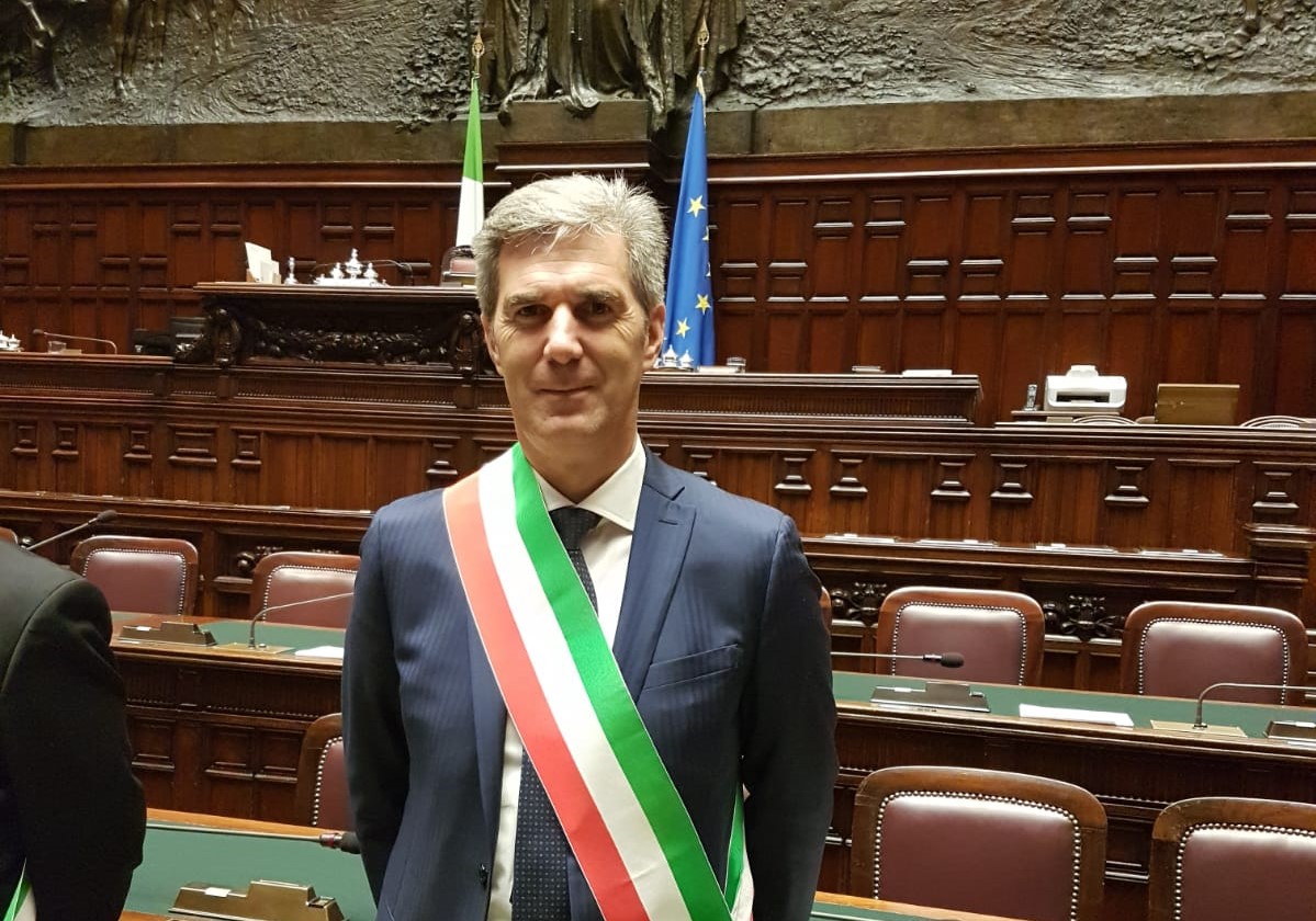Gli auguri del Sindaco di Sondrio: “Un Natale di serenità e speranza per guardare con ottimismo al 2022”