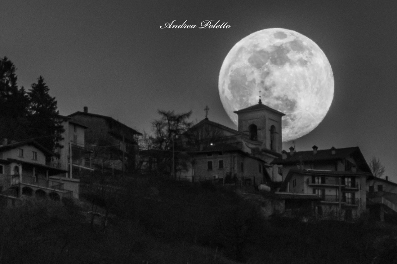 Niente trucco: “La Luna era davvero super” FOTO