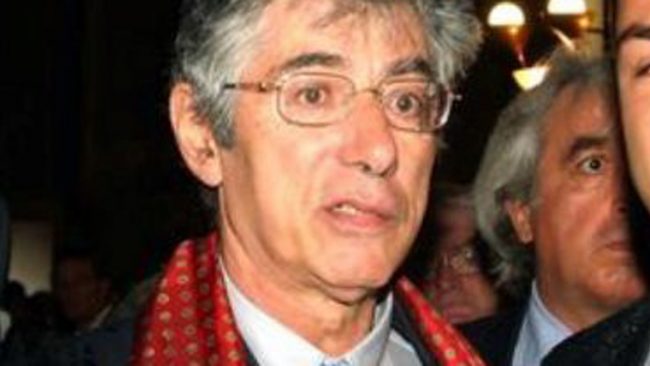 Condizioni stabili per Umberto Bossi: il bollettino medico