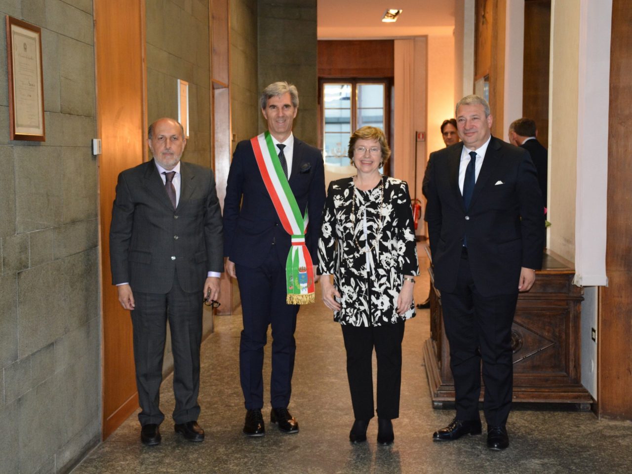 Console americano in visita a Sondrio