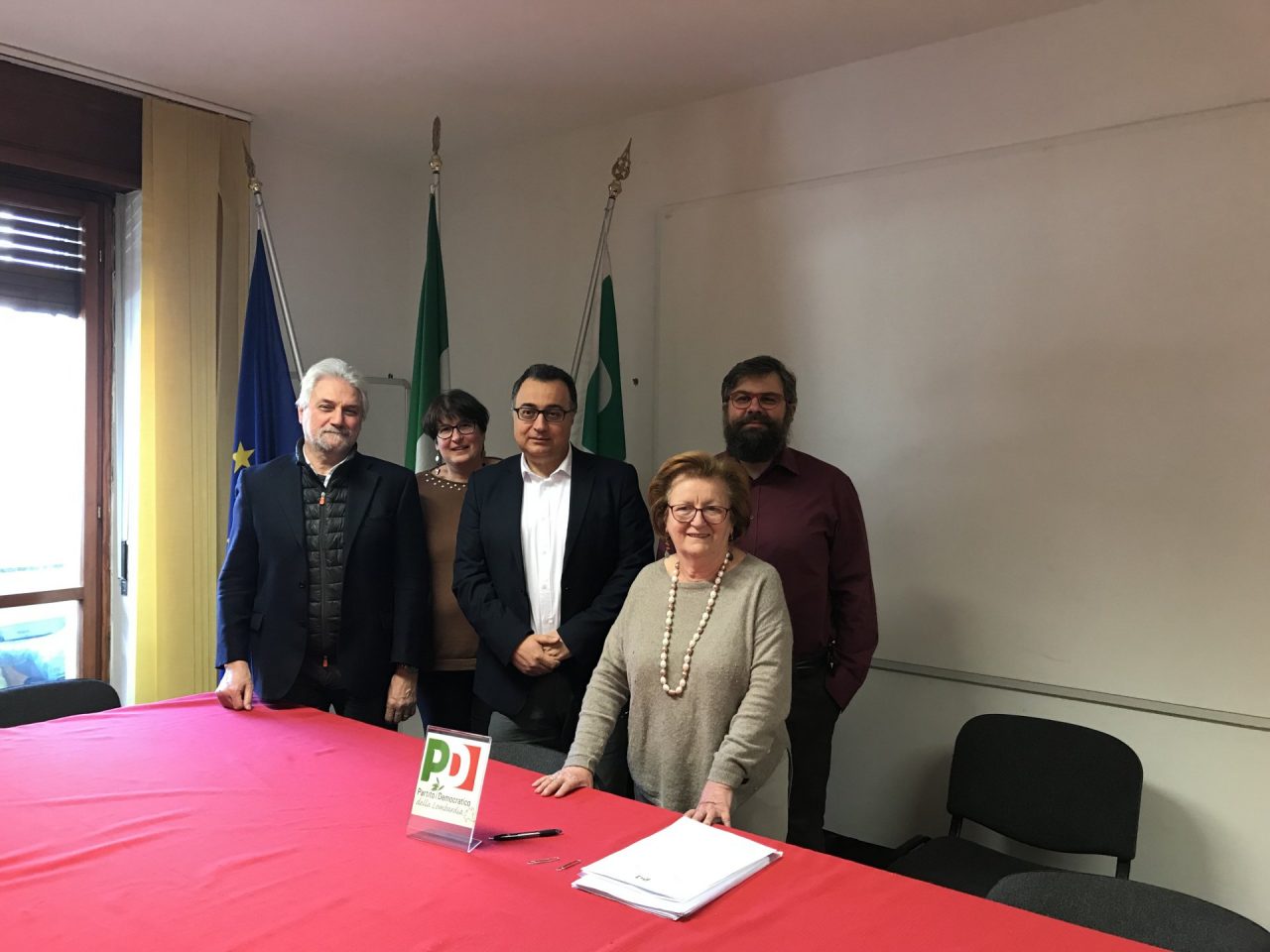 “Treni e disservizi, il sindaco di Sondrio deve intervenire”
