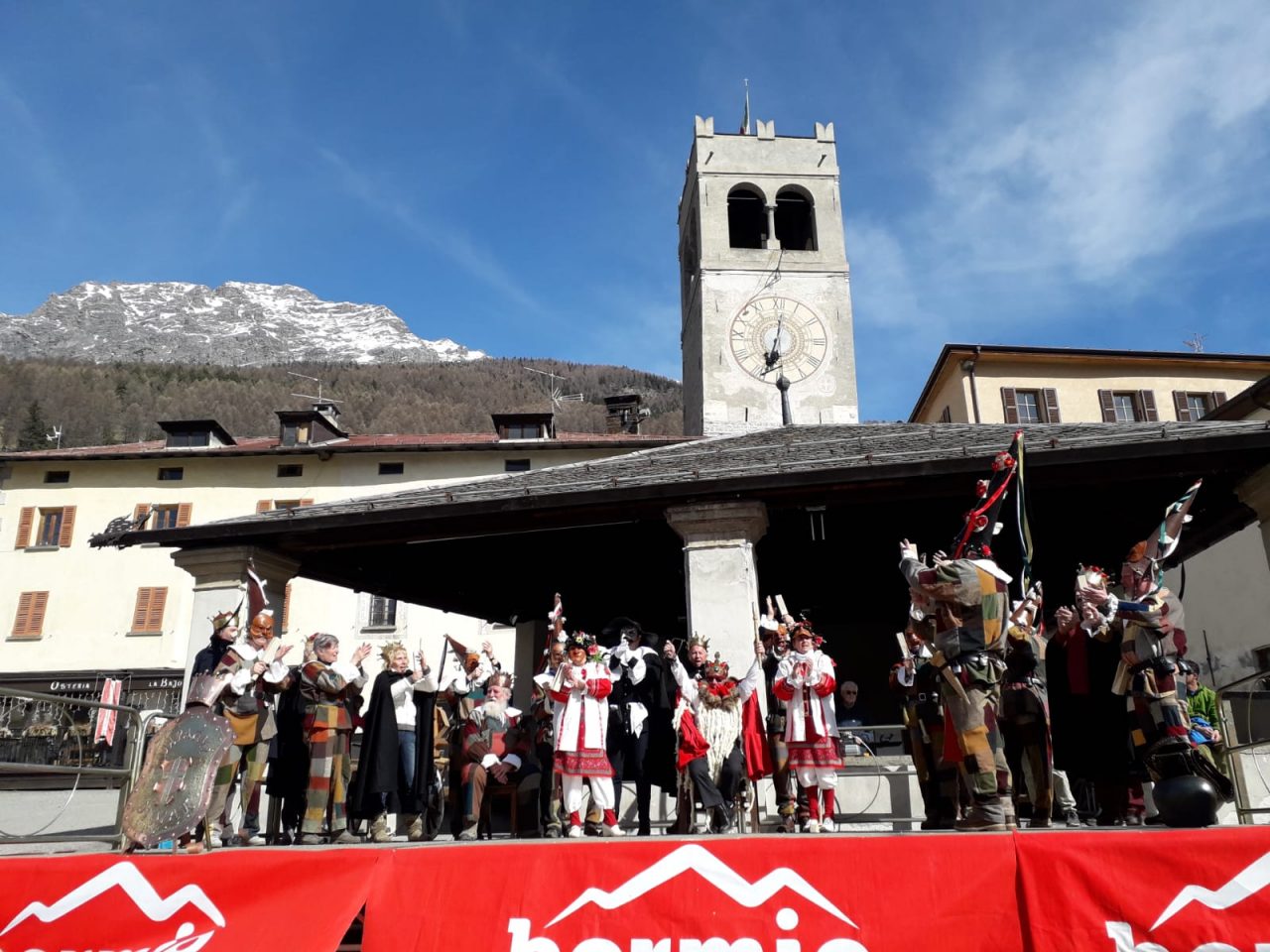 In arrivo Carneval di Mat e Palio delle Contrade
