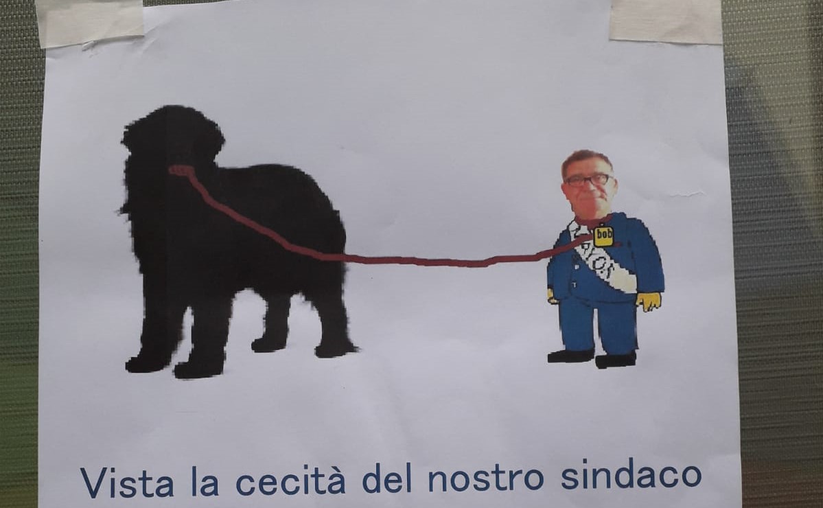 Volpato portato a spasso dal cane, invettiva contro il Sindaco a Bormio