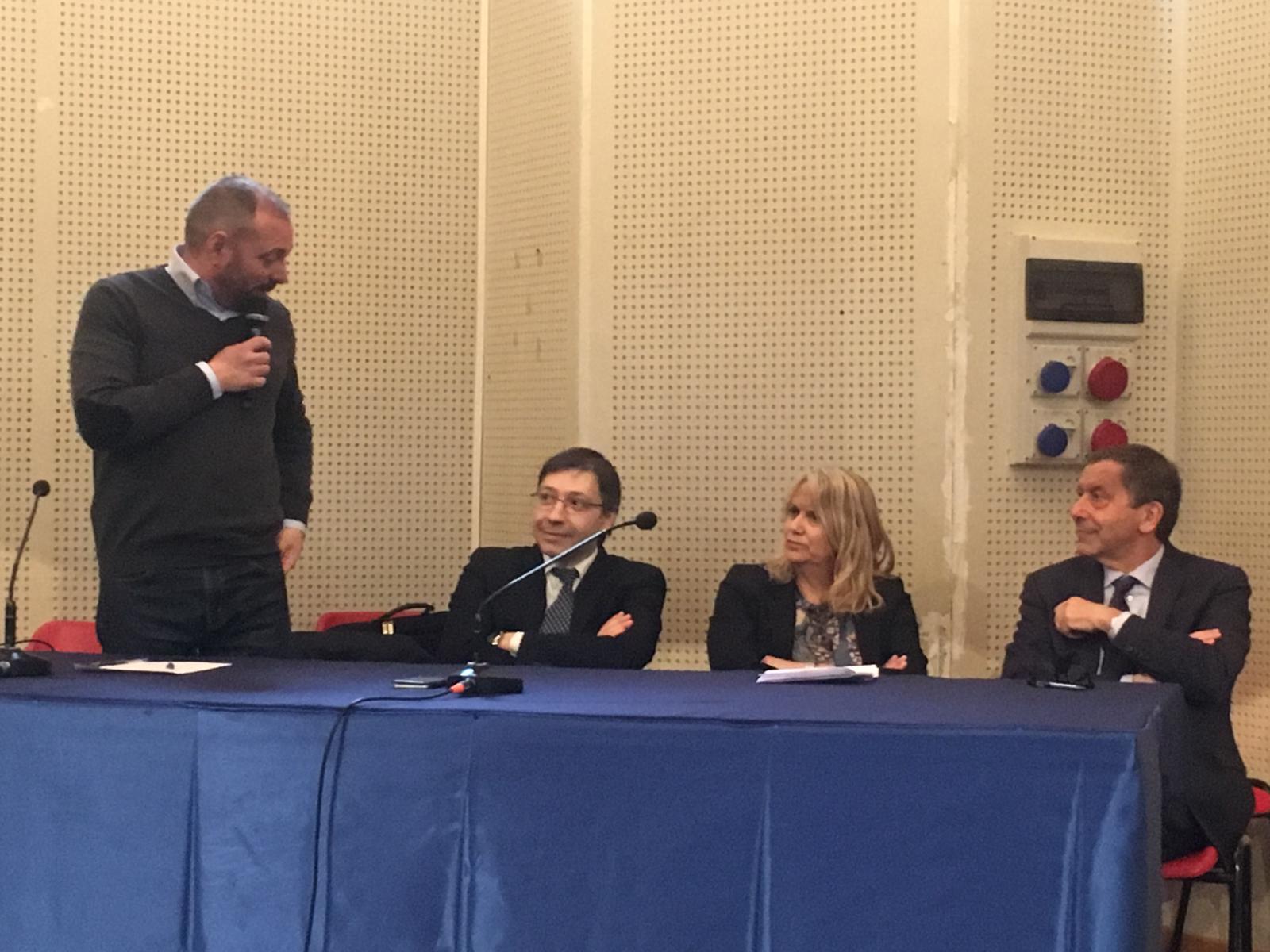 6 Seminario consulte, l'intervento del senatore Giacomo Stucchi durante la seconda giornata di lavori all'Istituto Alberti di Bormio