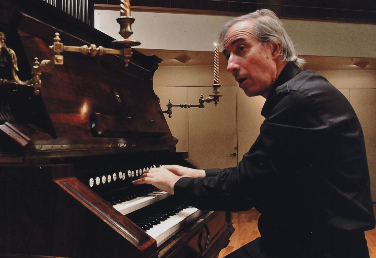 La tastiera infinita di Claudio Brizi a Chiavenna