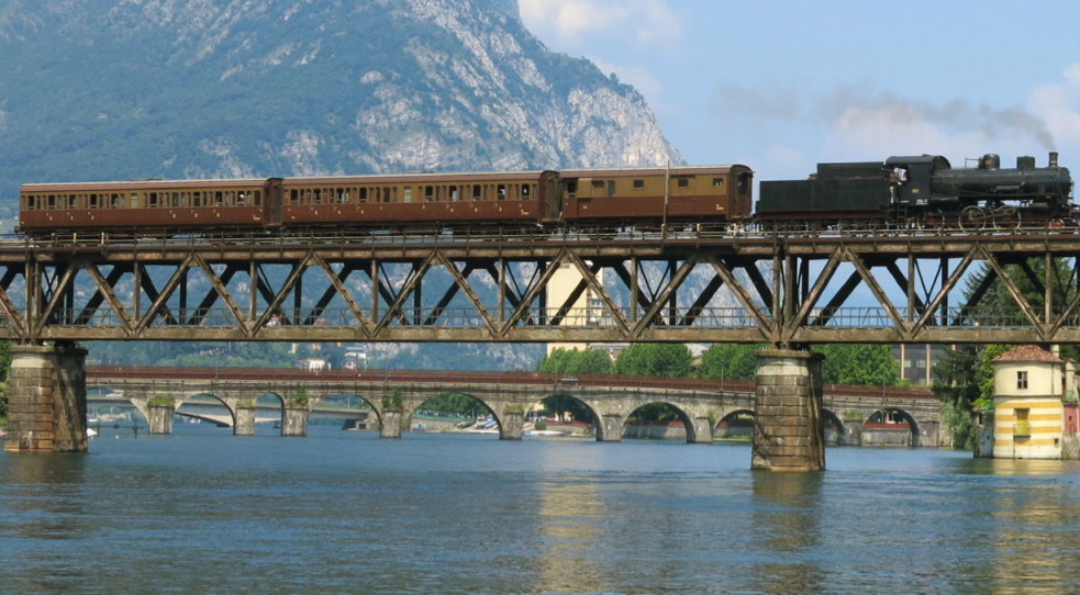 Treno storico da Milano e Como a Lecco