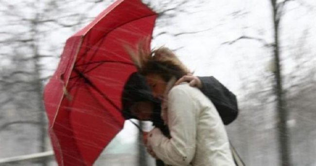 Pioggia e vento forte: scatta l’allerta in Valtellina PREVISIONI METEO