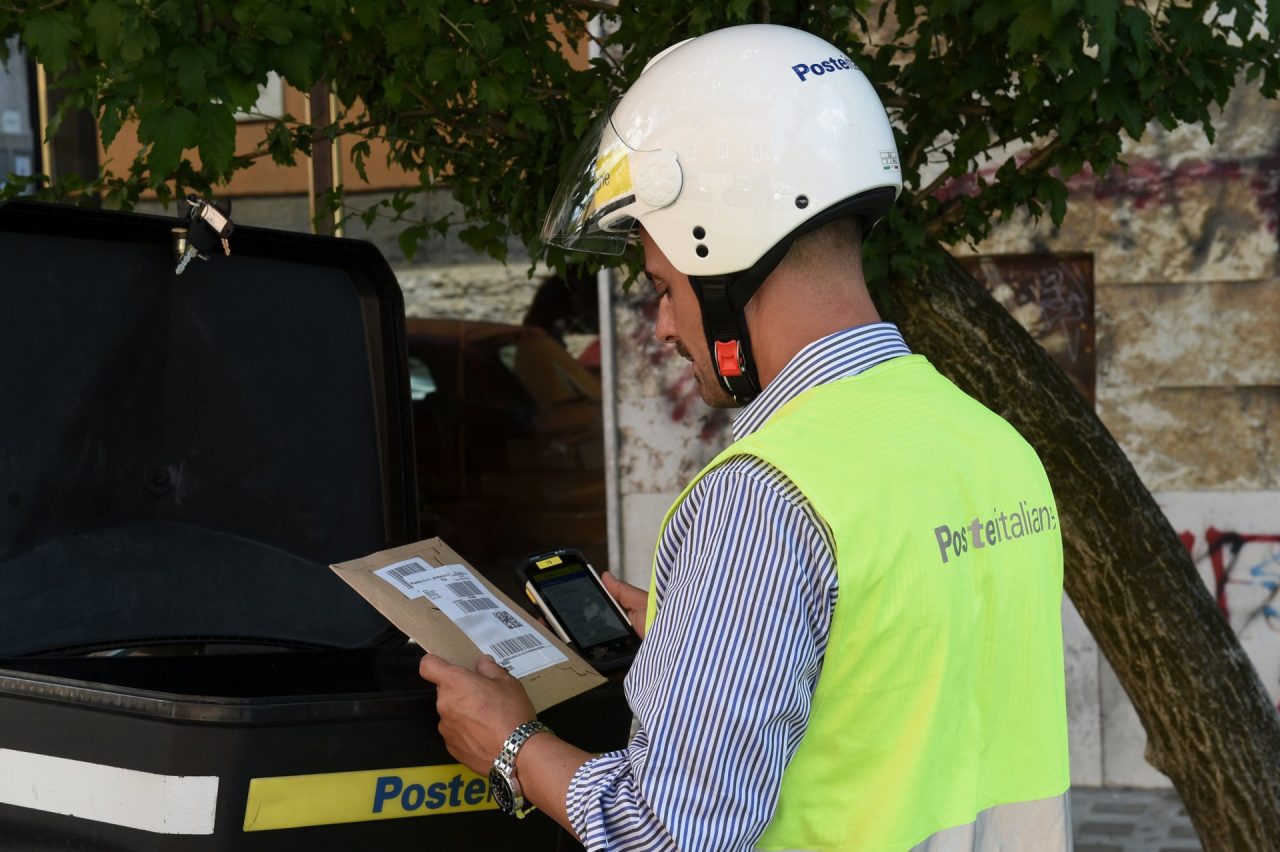 Poste Italiane offre un lavoro estivo