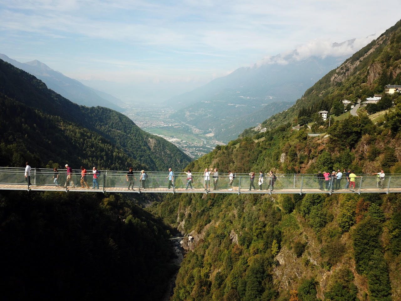 Elezioni a Tartano, due i candidati nel paese del… ponte nel cielo