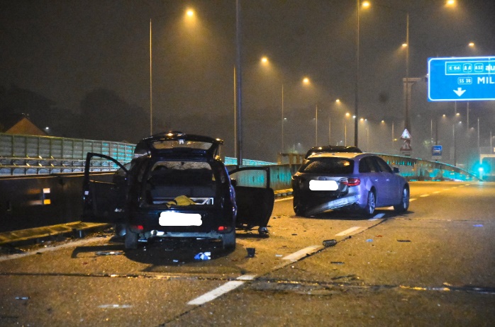 Incidente sulla Statale 36: scendono dall’auto e vengono travolti, un morto VIDEO