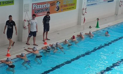 Triangolare di pallanuoto alla piscina di Sondrio