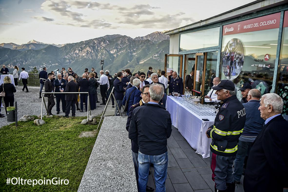 Dopo l’adunata degli alpini, la Latteria protagonista al Giro d’Italia