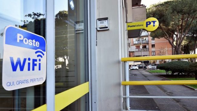 Non avete internet? Ecco gli uffici postali dove connettersi gratuitamente