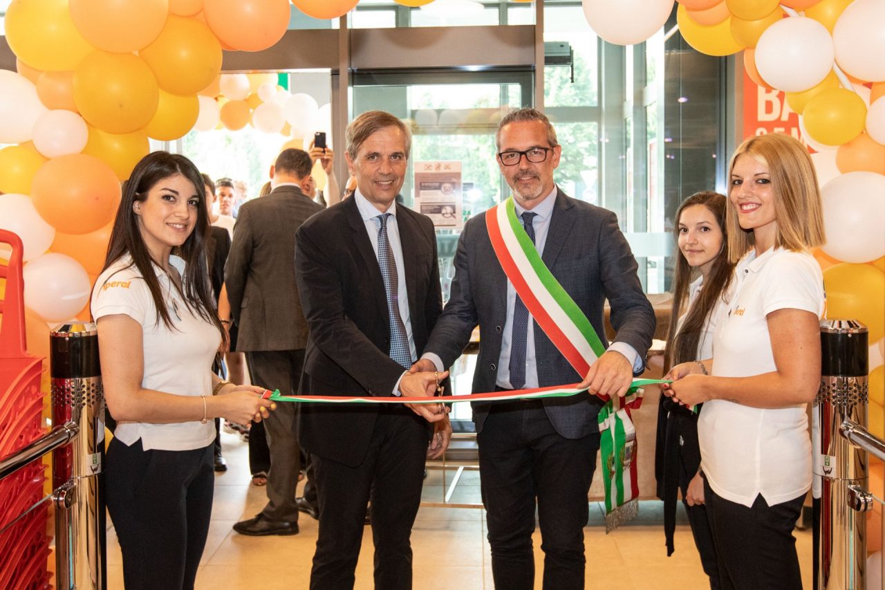 Iperal apre un nuovo supermercato VIDEO