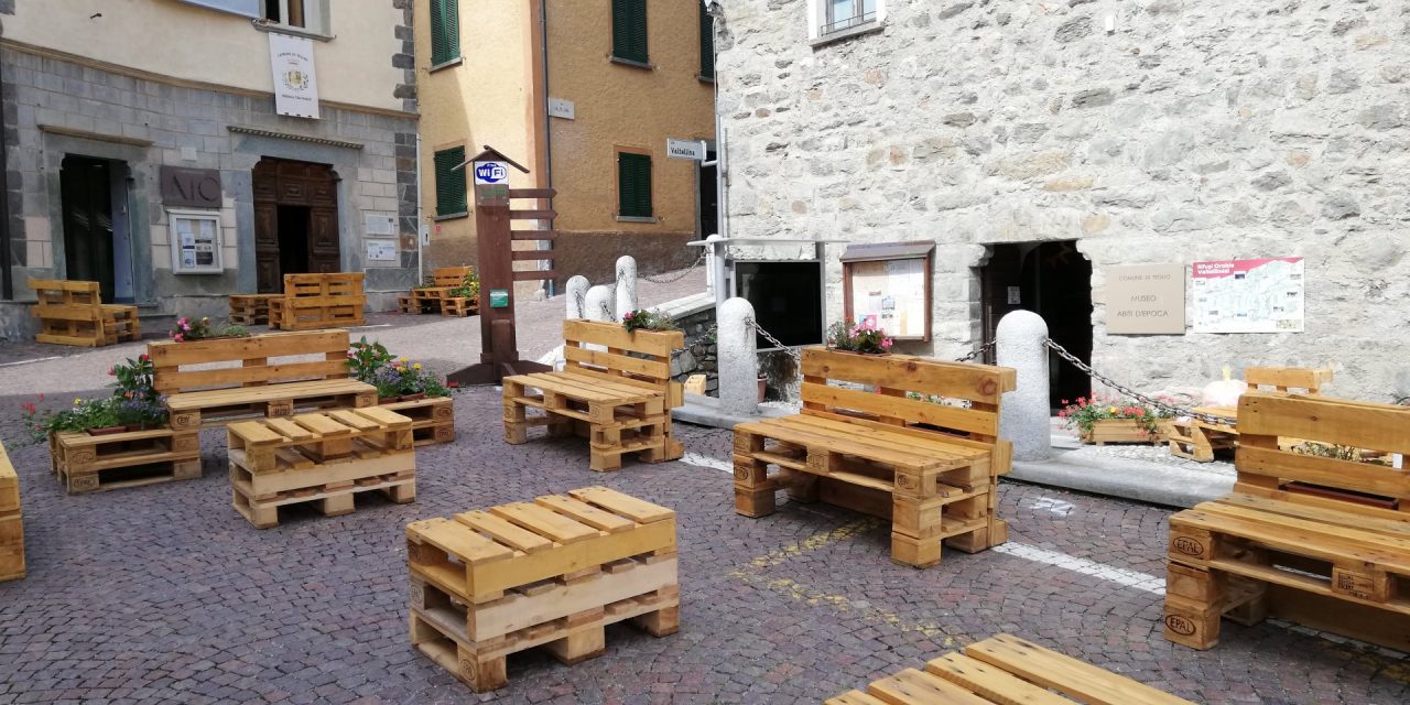 Teglio, meno auto e più panchine in centro paese