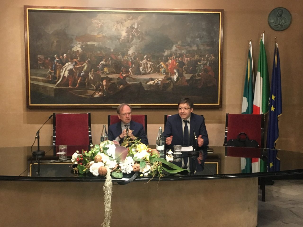 Doppio incontro con gli studenti per l’ambasciatore d’Italia presso la Santa Sede – FOTO