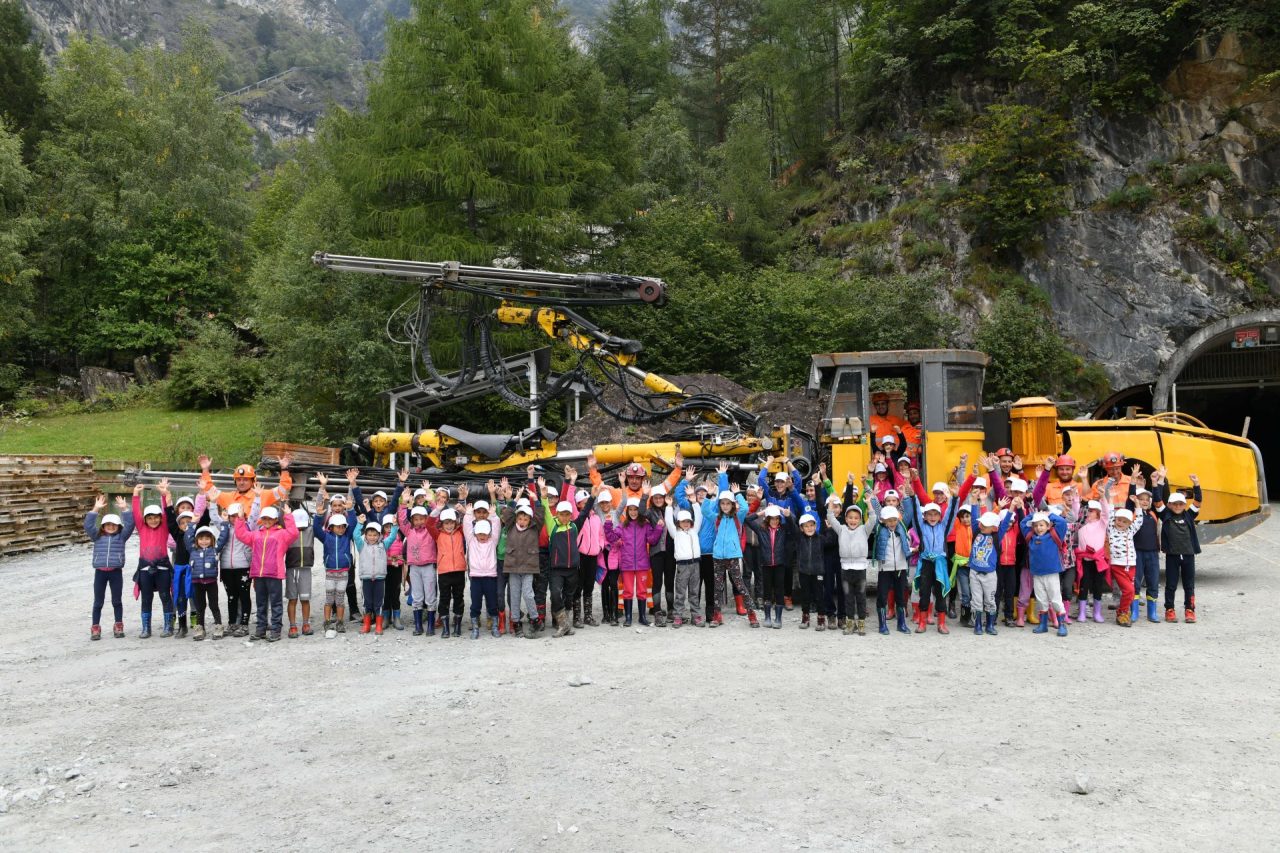 Festa a Lanzada per il Mineral Day FOTO