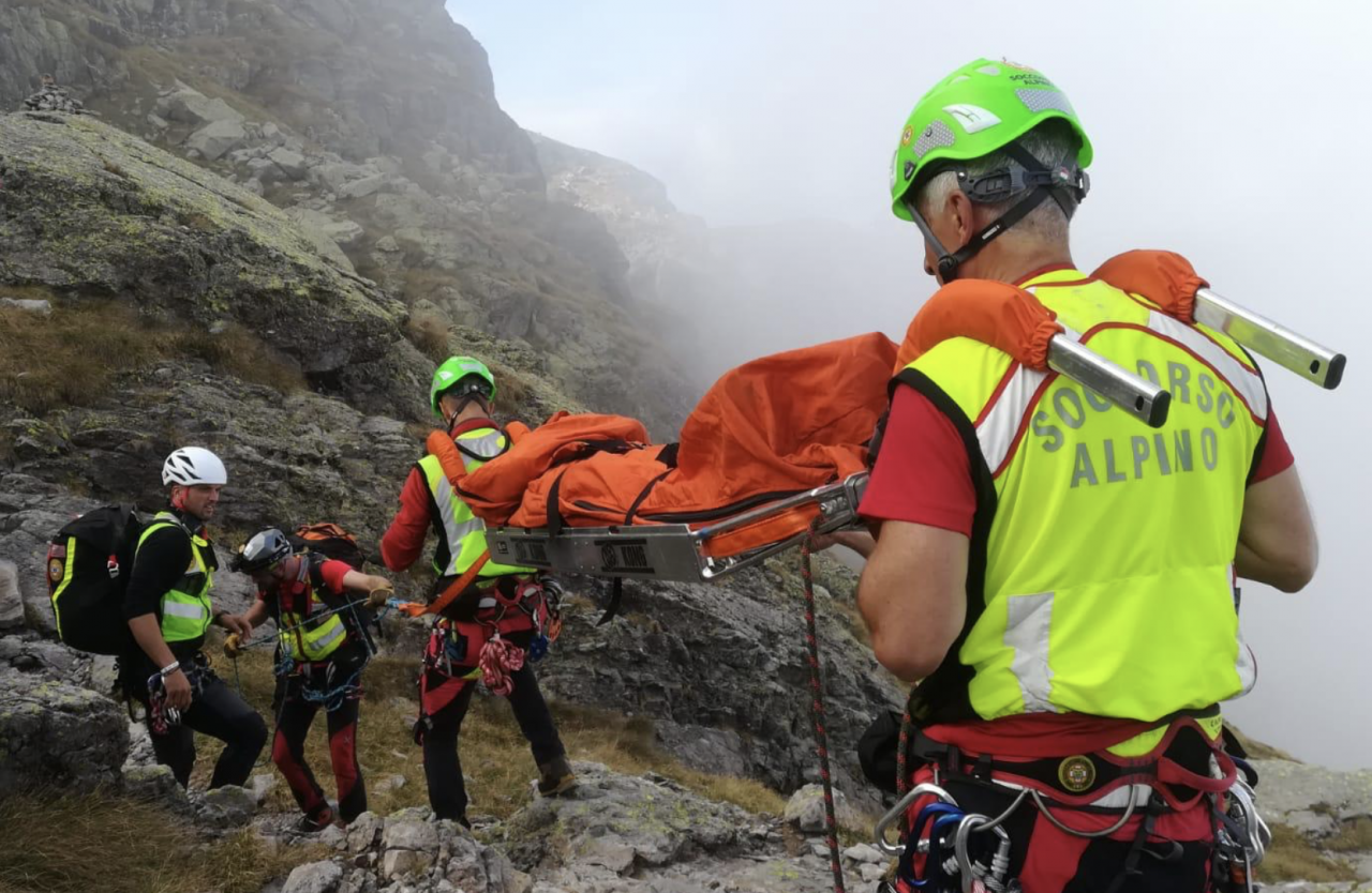 Turista tratta in salvo dal Soccorso Alpino
