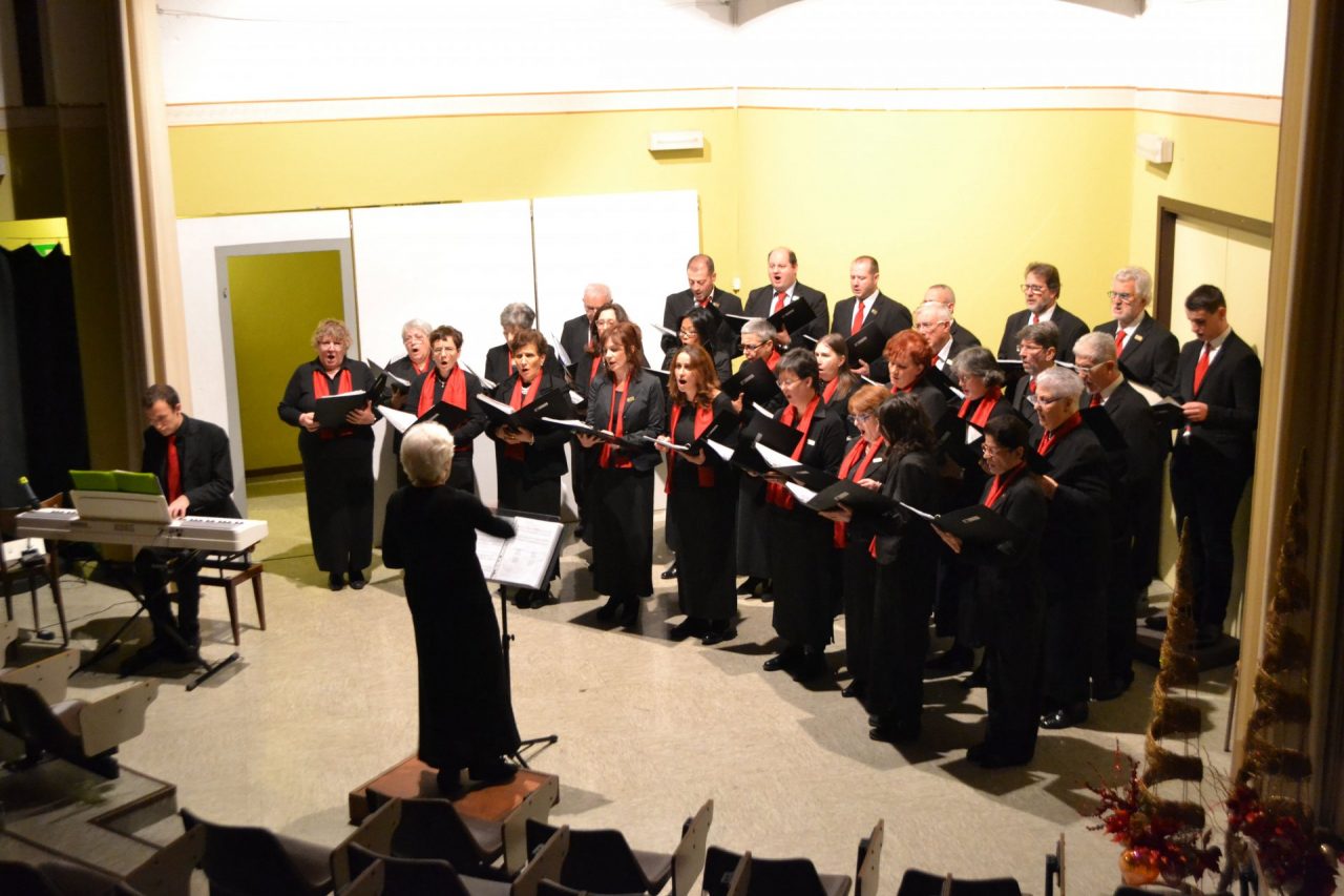 Suoni e Immagini per la Via Crucis