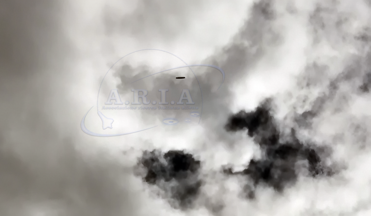 Presunto UFO sopra Ponchiera FOTO