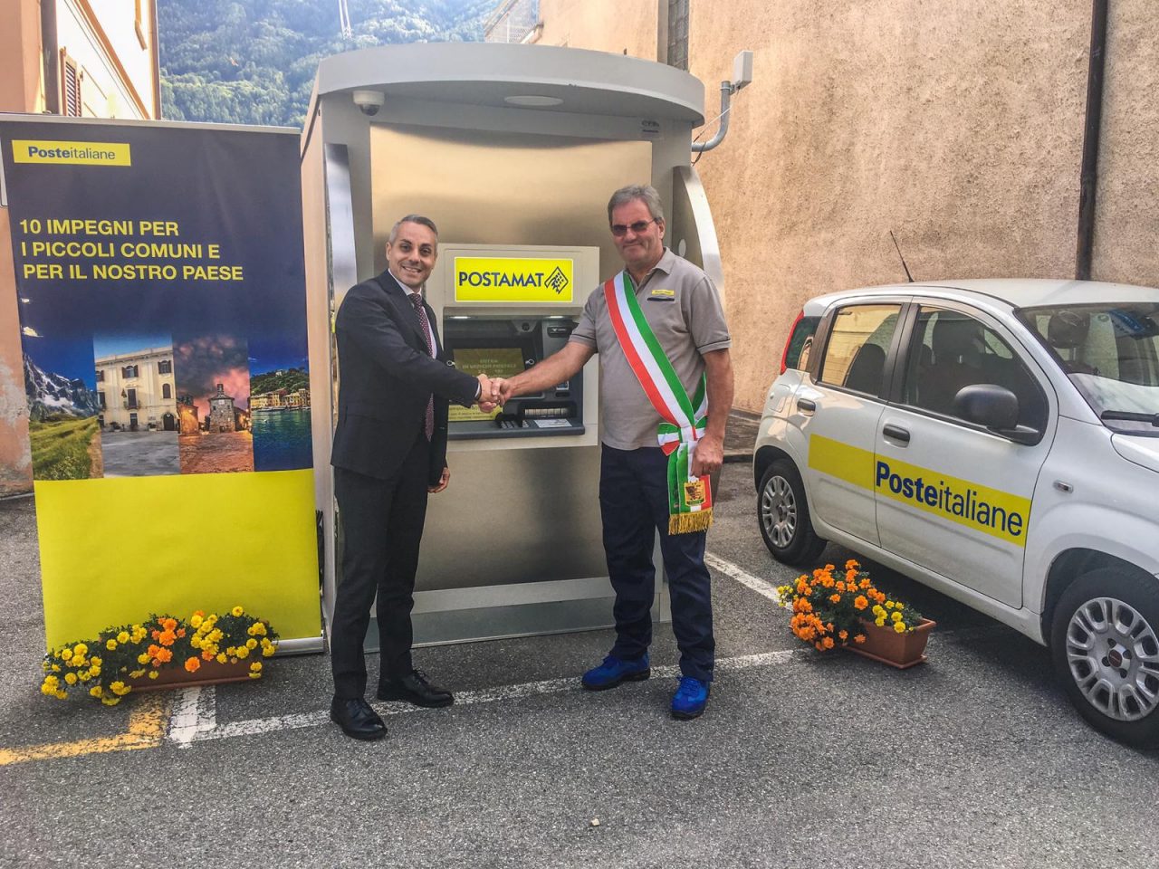 Inaugurato il nuovo ATM Postamat