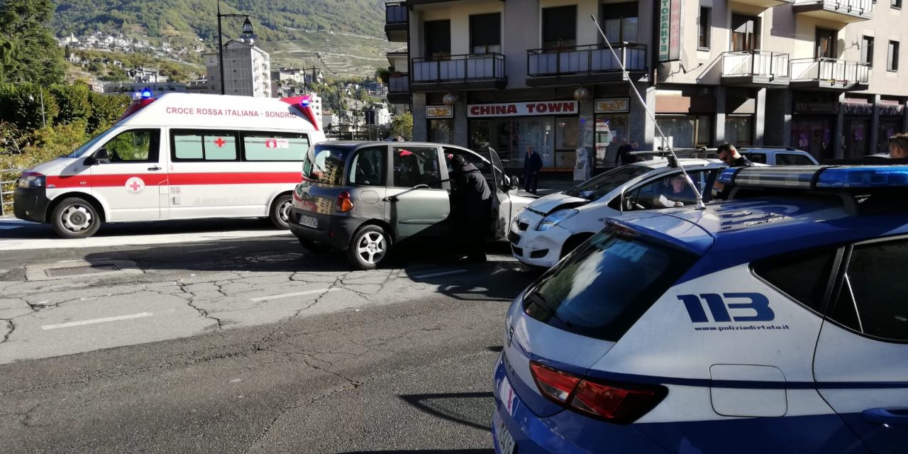 Sondrio: incidente in via Mazzini, due feriti
