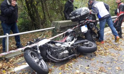 Incidente a Bellagio: scontro frontale tra due moto, due feriti gravi FOTO