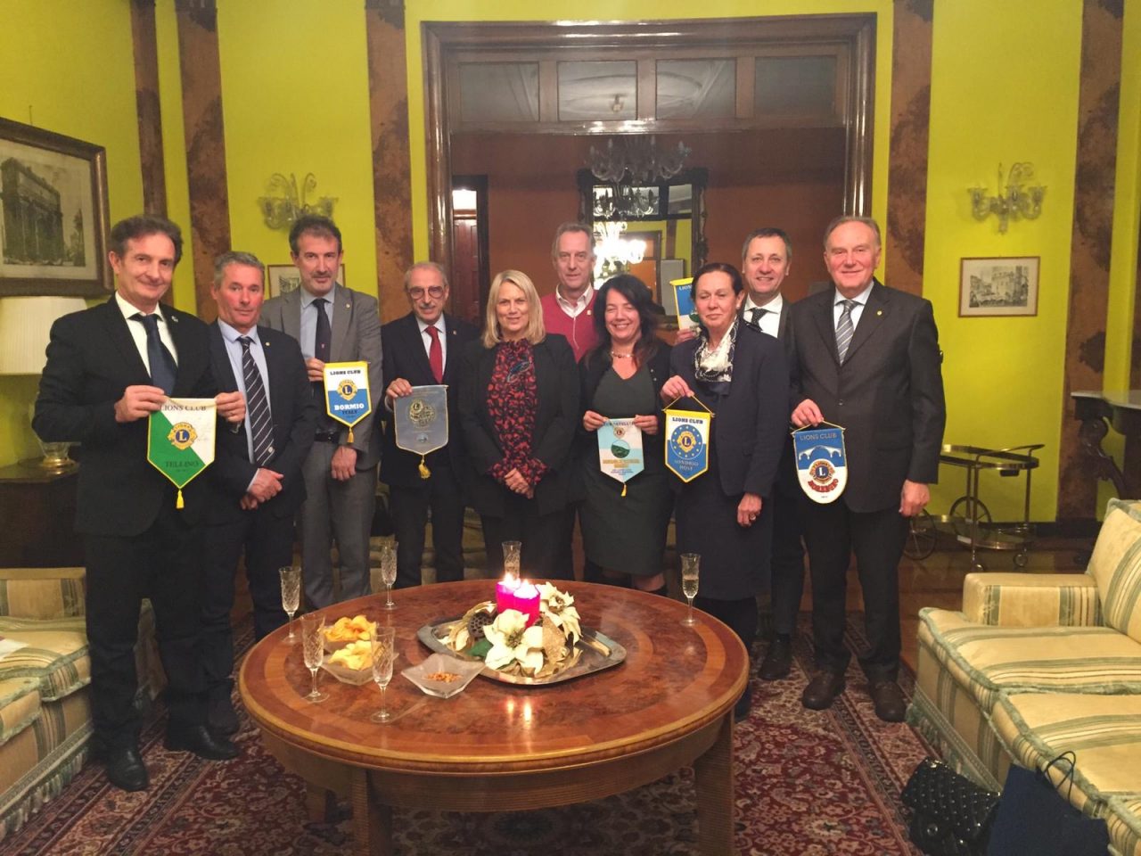 Il prefetto Paola Spena saluta i Lions della provincia di Sondrio