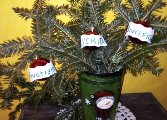 Verità, Giustizia e Bonifica sotto l’albero