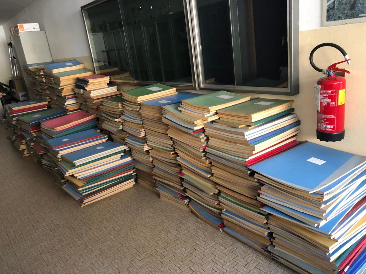 I vecchi giornali salvati adesso sono consultabili all’Ufficio scolastico di Sondrio