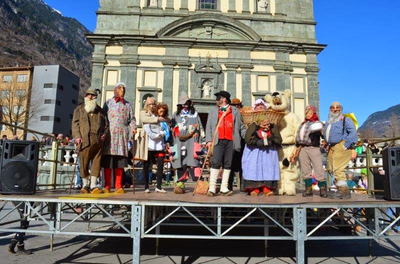Il gruppo folk di Grosio fa 100